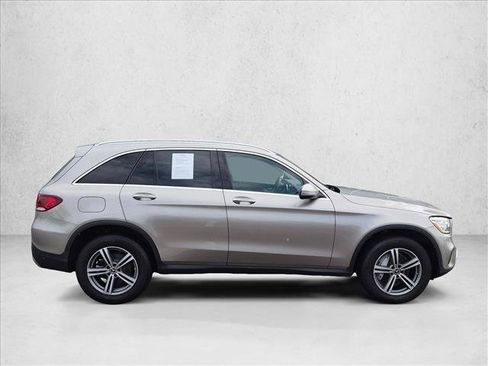 Used 2020 Mercedes-Benz GLC 300 w/ Premium Package image 4