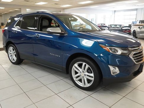 Used 2020 Chevrolet Equinox Premier AWD/4WD image 16