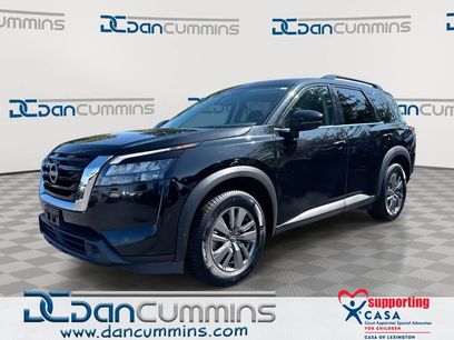 Used 2024 Nissan Pathfinder SV