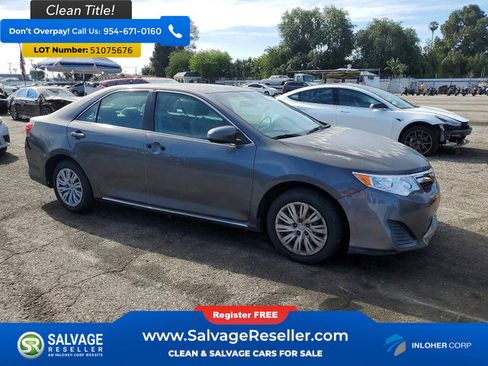 Used 2012 Toyota Camry LE image 5
