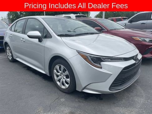 Used 2024 Toyota Corolla LE FWD image 12