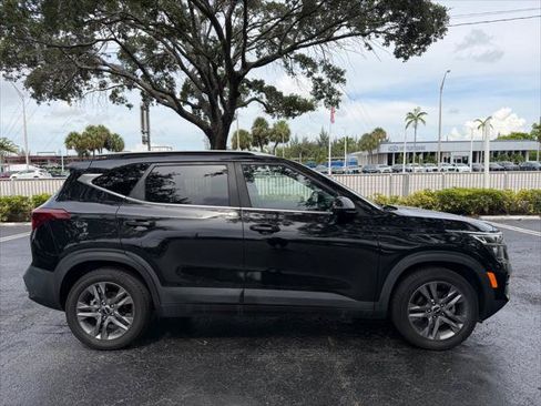 Used 2023 Kia Seltos S FWD image 11