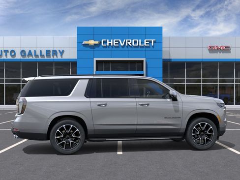 New 2026 Chevrolet Suburban RST w/ Comfort Package RWD image 6