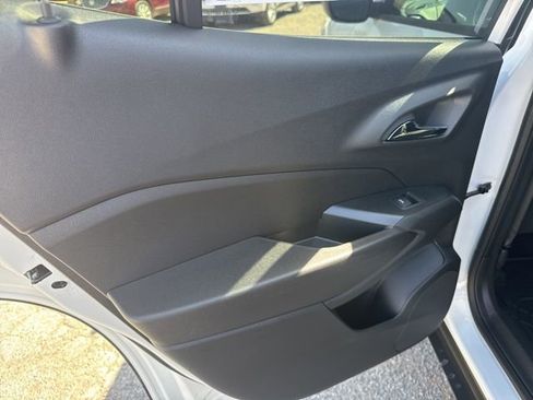 New 2026 Chevrolet Trax RS FWD image 13