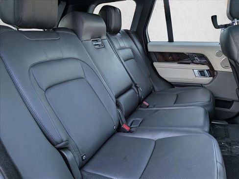 Used 2020 Land Rover Range Rover HSE image 21