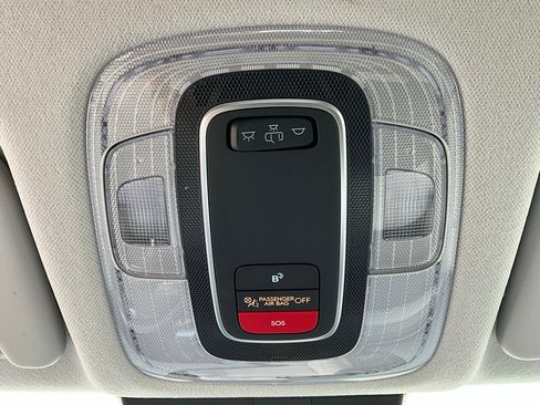 Used 2025 Hyundai Kona SEL image 17