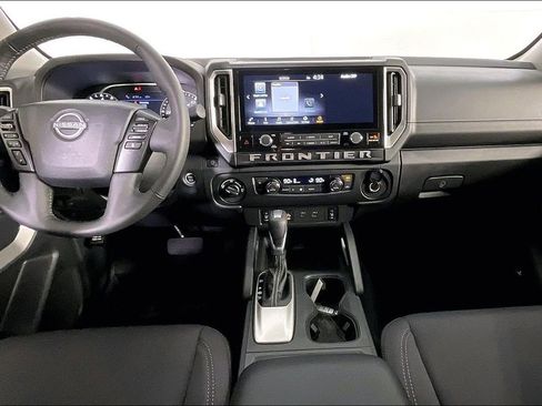 Certified 2025 Nissan Frontier SV w/ SV Convenience Package image 21