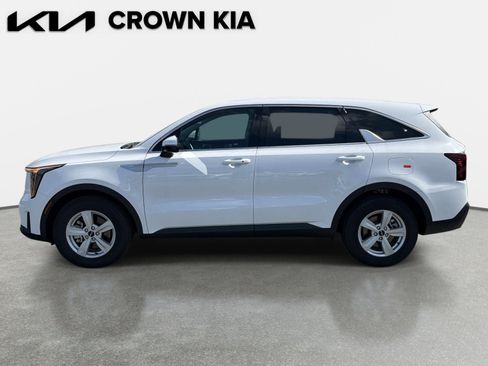 New 2026 Kia Sorento LX FWD image 8