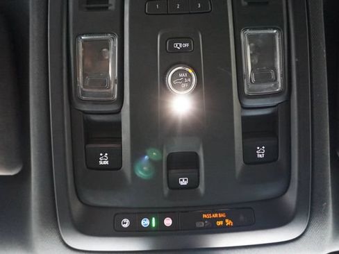 Used 2021 Chevrolet Tahoe LT AWD/4WD image 25