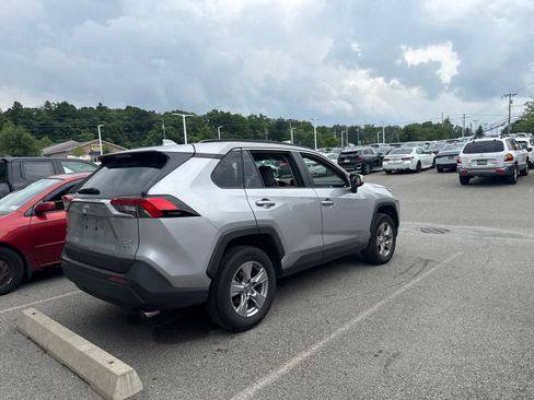 Used 2025 Toyota RAV4 XLE AWD/4WD image 7
