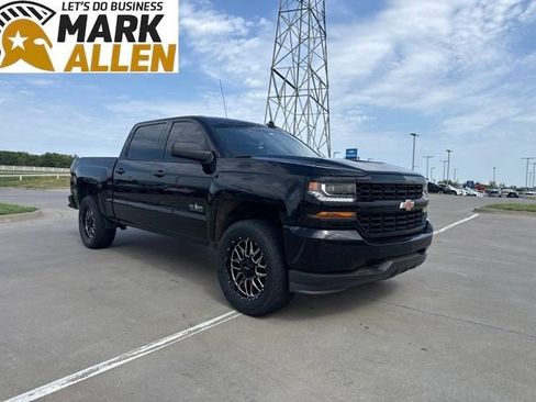 Used 2018 Chevrolet Silverado 1500 Custom w/ Texas Edition AWD/4WD image 1