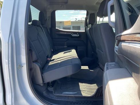 Used 2023 GMC Sierra 1500 SLE AWD/4WD image 21