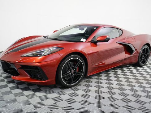 Used 2024 Chevrolet Corvette Stingray Coupe RWD image 2