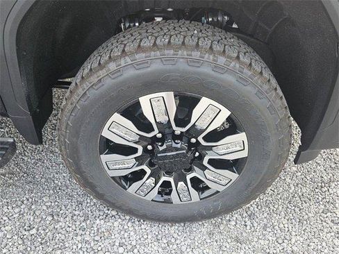 New 2026 GMC Sierra 2500 Denali w/ Denali Reserve Package image 16