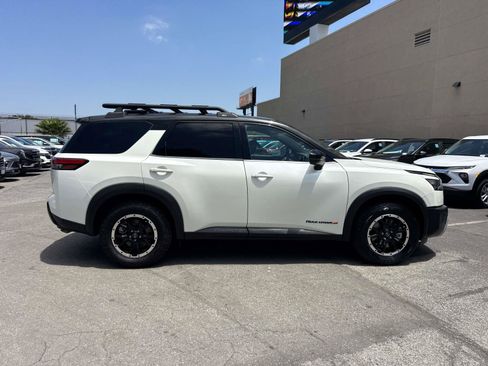 Used 2023 Nissan Pathfinder Rock Creek AWD/4WD image 2