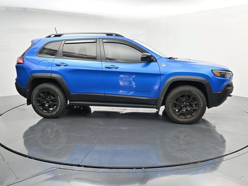 Used 2022 Jeep Cherokee Trailhawk w/ Sound & Nav Group AWD/4WD image 9