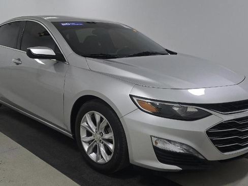 Used 2019 Chevrolet Malibu LT FWD image 1
