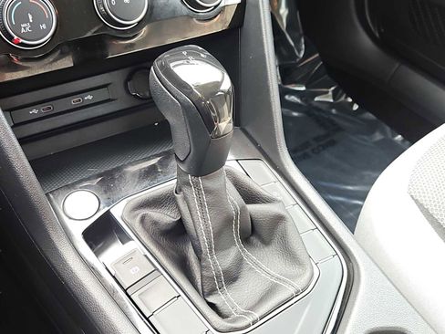 Certified 2023 Volkswagen Taos S FWD image 23