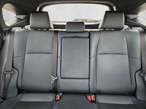 Used 2023 Toyota Venza Nightshade image 17