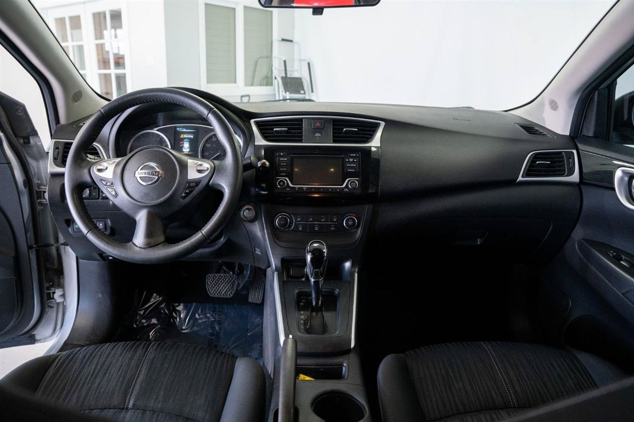 Used 2017 Nissan Sentra SV FWD image 14