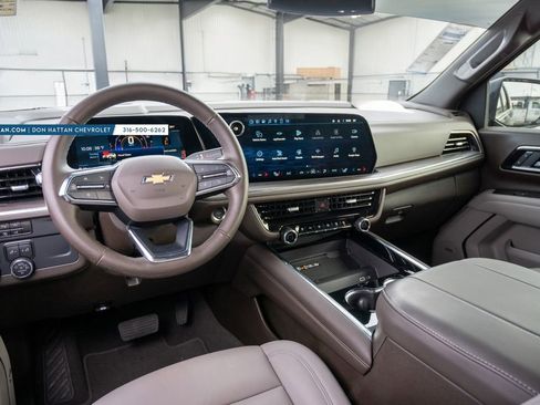 Used 2025 Chevrolet Tahoe LT w/ Comfort Package image 22