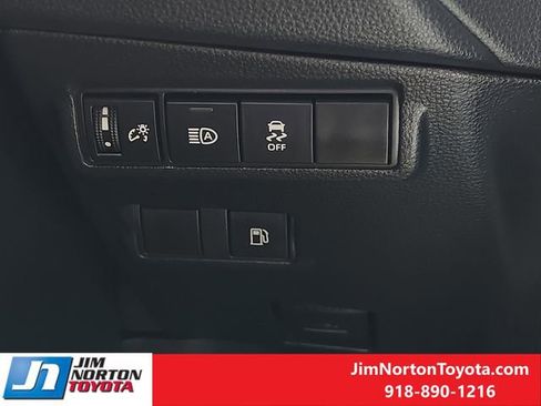 Used 2024 Toyota Corolla Cross AWD Hybrid image 24