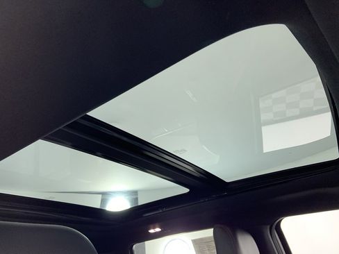 Used 2017 Ford F150 Lariat w/ Equipment Group 502A Luxury image 19