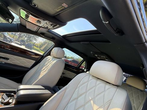 Used 2016 Bentley Flying Spur W12 AWD/4WD image 22