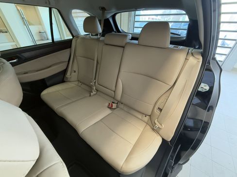 Used 2018 Subaru Outback 2.5i Limited image 33