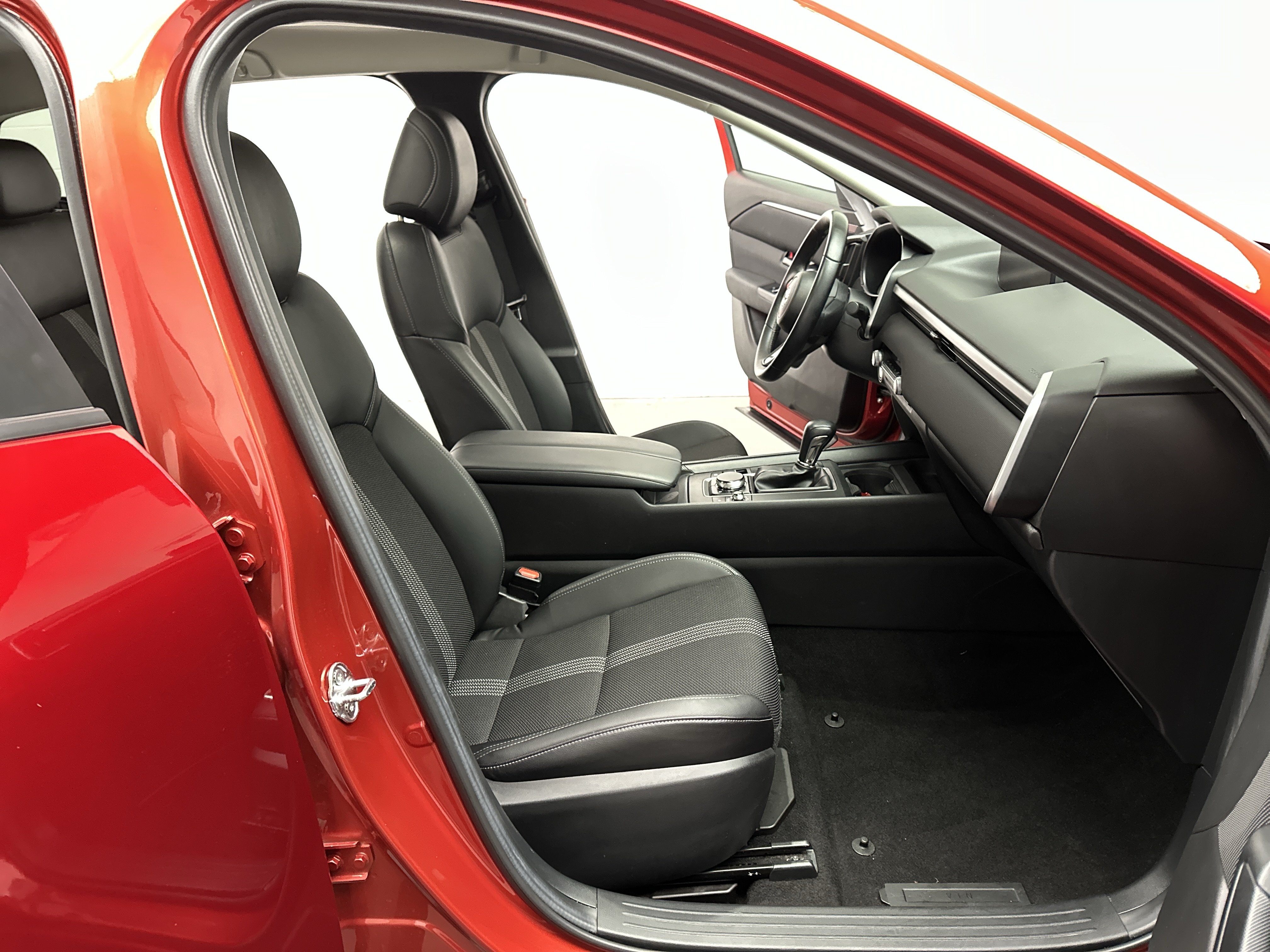 Used 2025 MAZDA CX-50 AWD 2.5 S w/ Preferred Package image 21