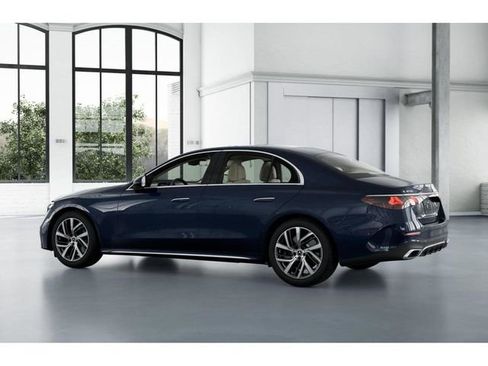 New 2026 Mercedes-Benz E 450 4MATIC Sedan image 31