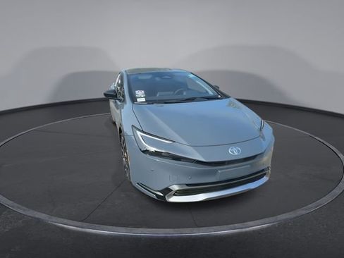 New 2026 Toyota Prius Plug-In Hybrid FWD image 5
