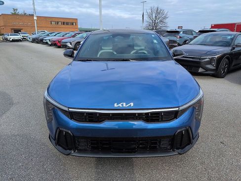 New 2025 Kia K4 EX w/ GT-Line Premium Package FWD image 3