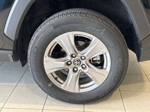 Used 2025 Toyota RAV4 XLE image 14