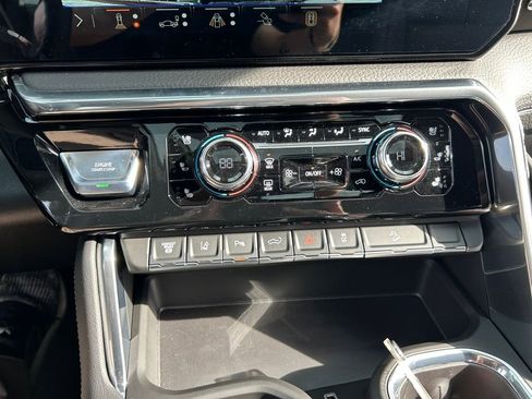 Used 2026 GMC Sierra 2500 Denali w/ Technology Package image 14