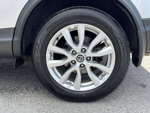 Used 2020 Nissan Rogue Sport SV AWD/4WD image 11