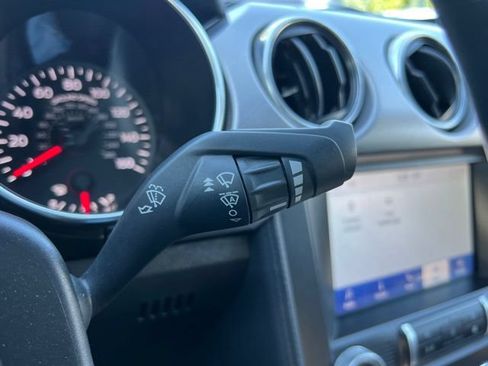 Used 2022 Ford Mustang Premium RWD image 19
