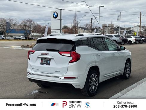 Used 2022 GMC Terrain Denali image 7