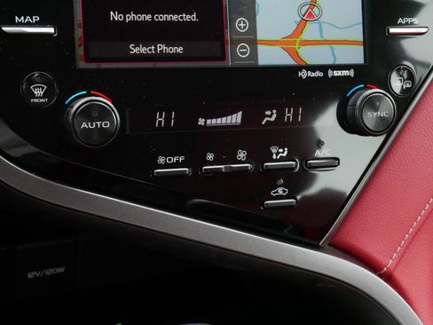 Used 2019 Toyota Camry XSE w/ Navigation Package image 23