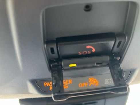 Used 2025 Toyota Corolla LE FWD image 18