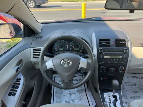 Used 2010 Toyota Corolla LE FWD image 24