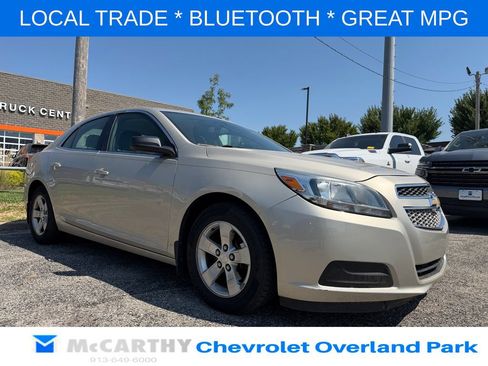 Used 2013 Chevrolet Malibu LS FWD image 1