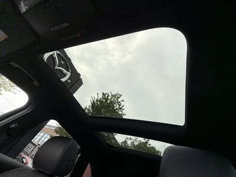 Used 2022 Mercedes-Benz GLC 300 4MATIC image 21
