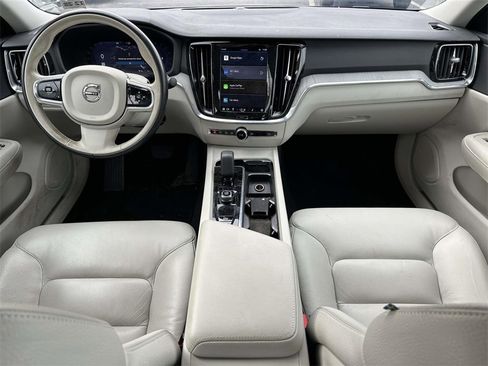 Used 2024 Volvo S60 B5 Plus w/ Climate Package image 8