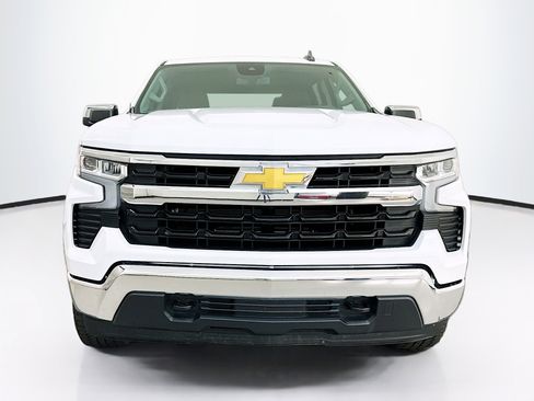 Used 2023 Chevrolet Silverado 1500 LT image 2