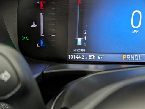 Certified 2025 Ford Escape Active FWD image 21