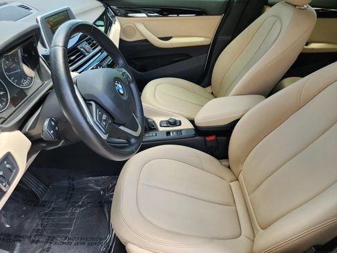 Used 2017 BMW X1 xDrive28i AWD/4WD image 4