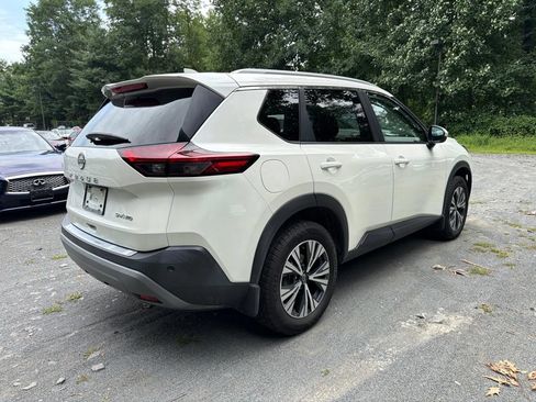 Used 2023 Nissan Rogue SV w/ SV Premium Package AWD/4WD image 3