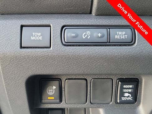Certified 2026 Nissan Frontier SV w/ SV Convenience Package RWD image 17