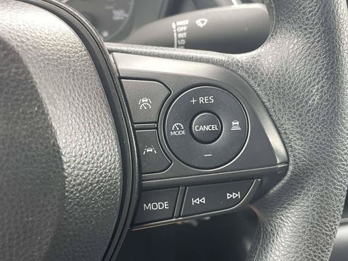 Used 2025 Toyota Corolla LE FWD image 23